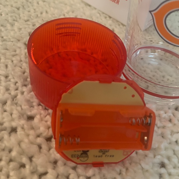 Budweiser red light touchdown glass. - Picture 4 of 6